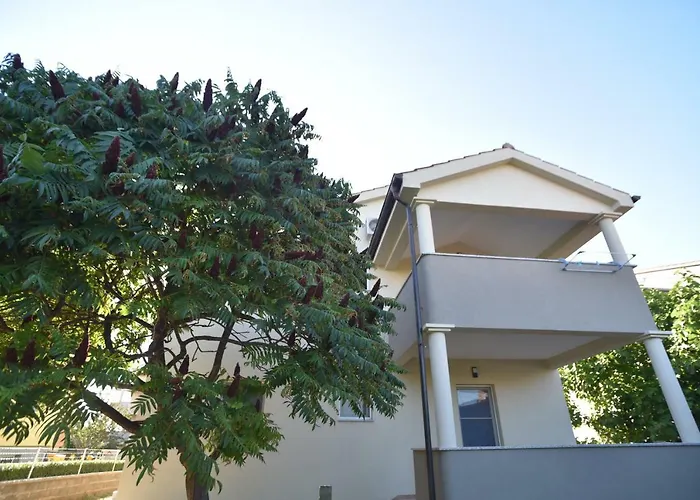 Apartament Armando *